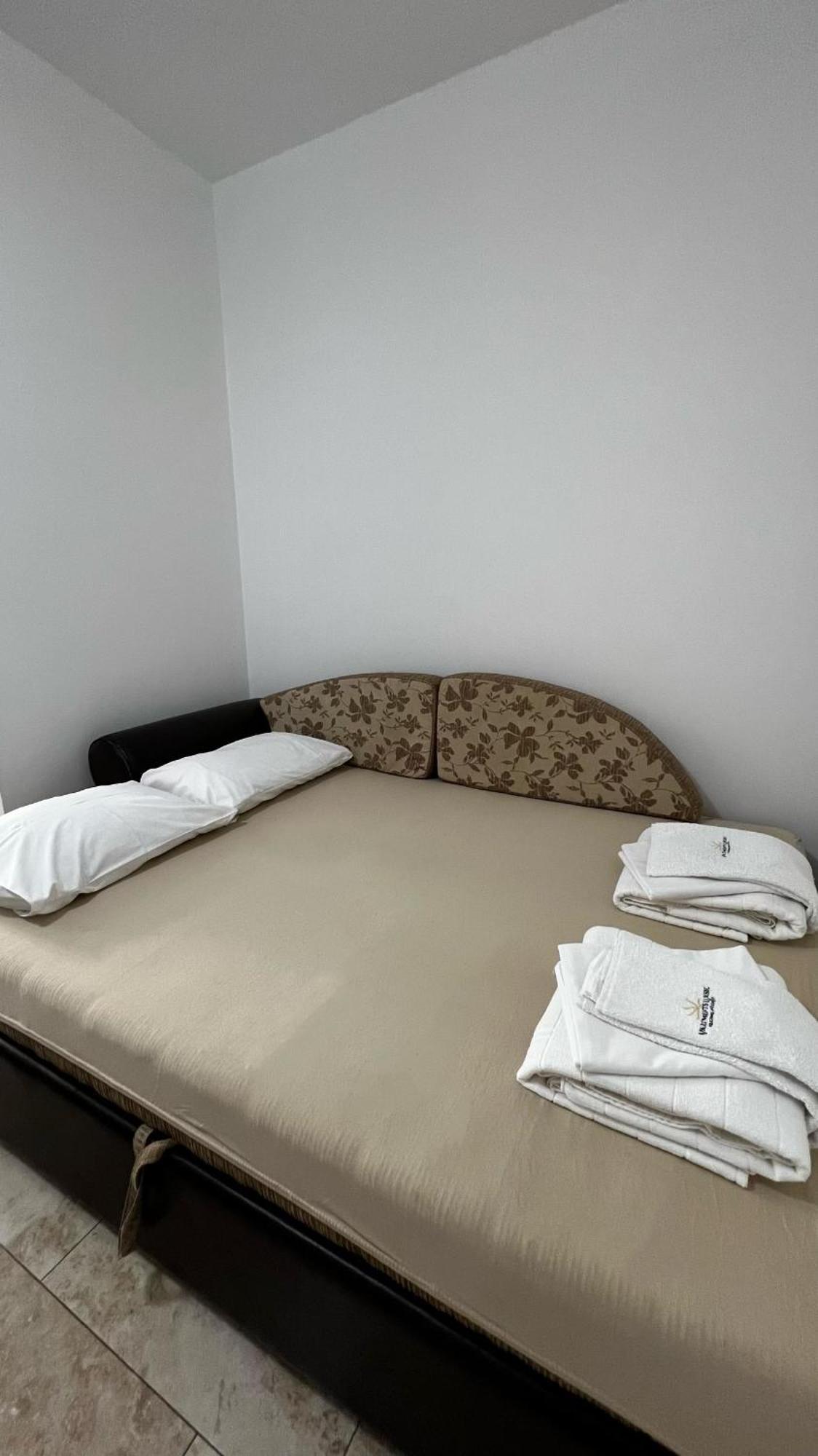Apartmani Luksic Сутоморе Екстер'єр фото