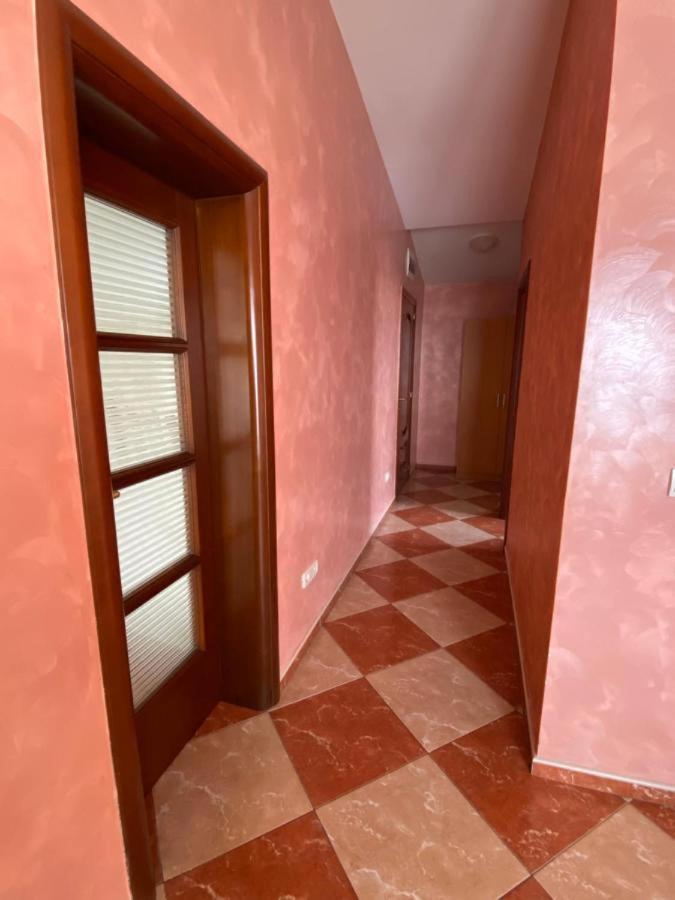 Apartmani Luksic Сутоморе Екстер'єр фото